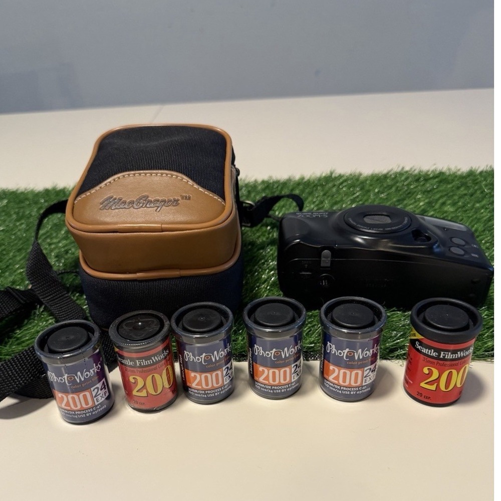 Vintage Canon Sure Shot Zoom-S 38-60mm With Film And Case Untested Needs Batter